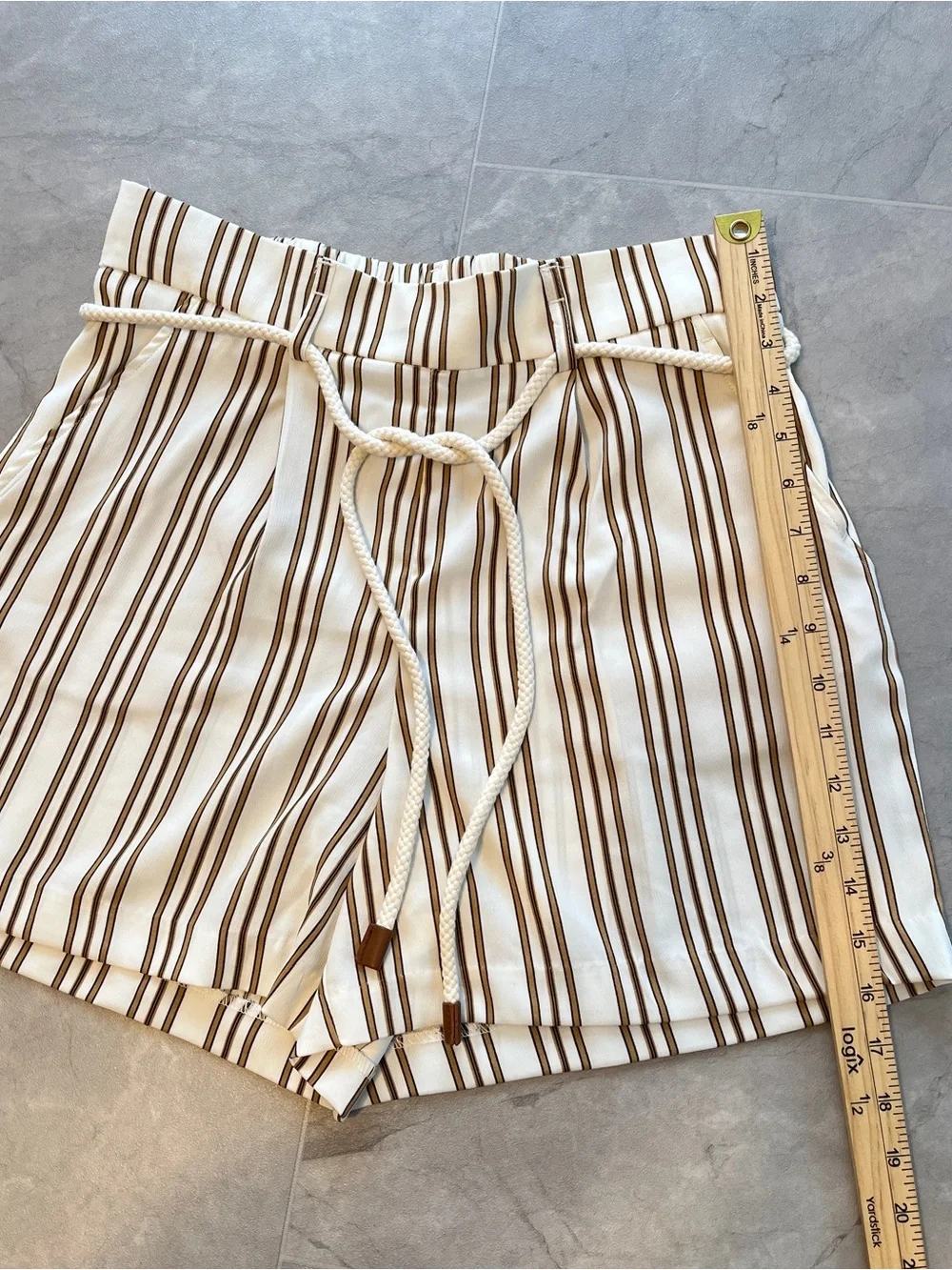Joie Women White and brown Stripe Drawstring Bermuda Shorts Size M casual
